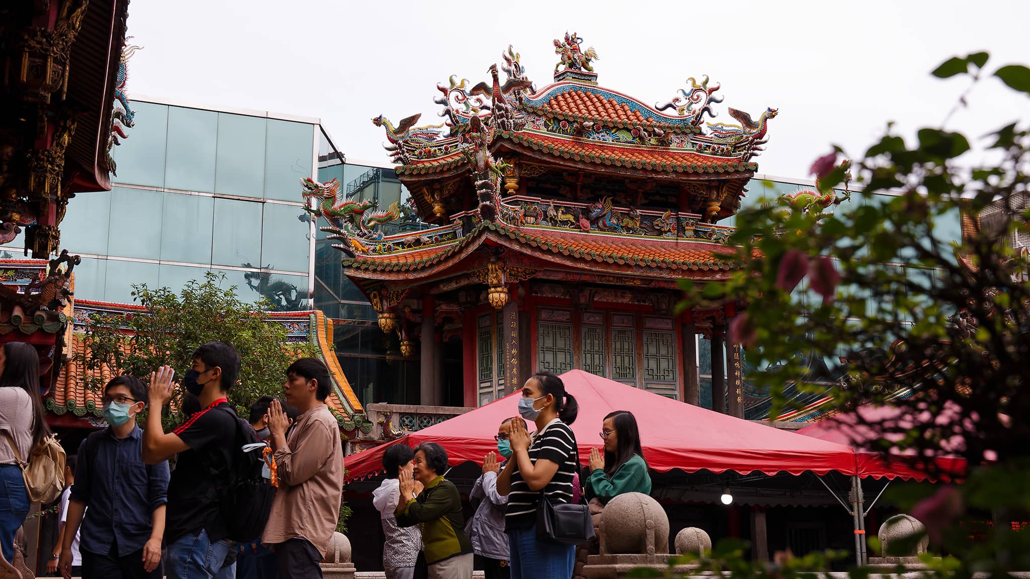 01 - Tapei (42) Lungshan Temple.jpg